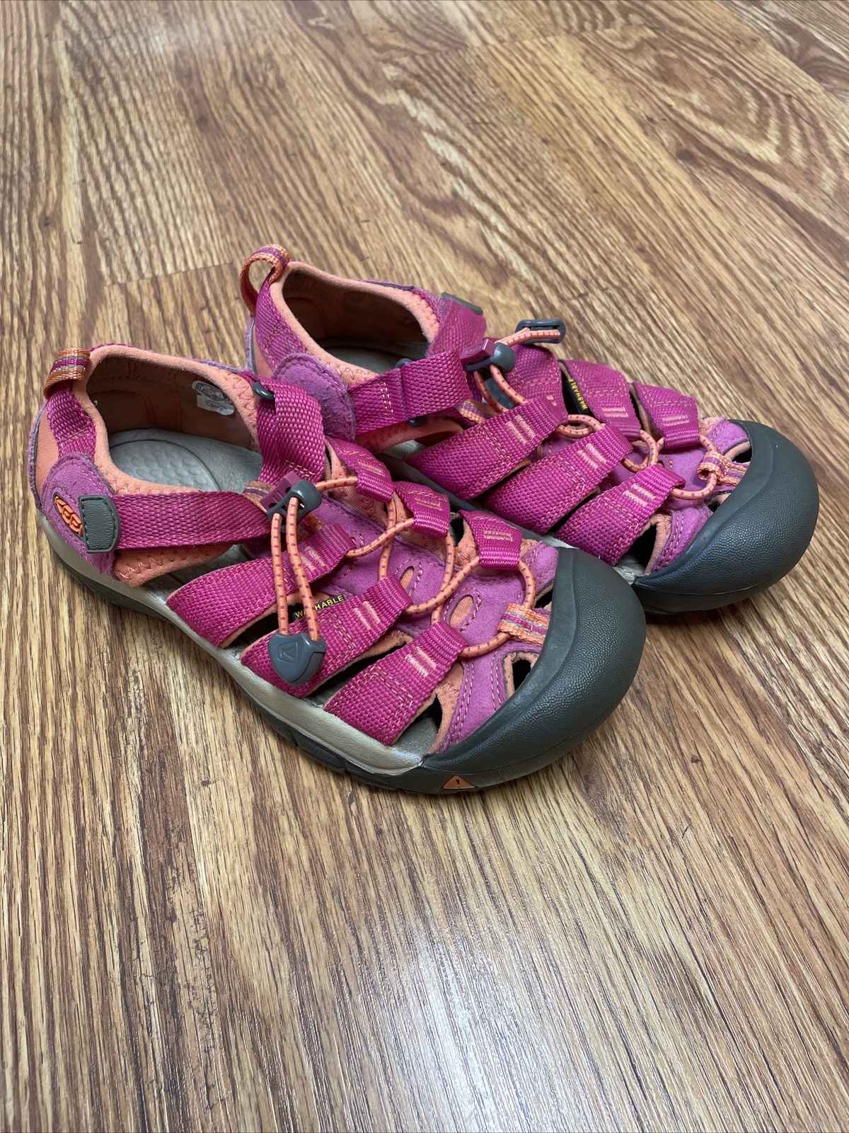 Sandali scarpe da acqua da trekking KEEN Newport unisex bambini giovani US 2 rosa