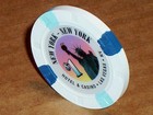 Old $1 NEW YORK NEW YORK Casino Poker Chip Vintage Antique H/C Mold Las Vegas NV — photo 2