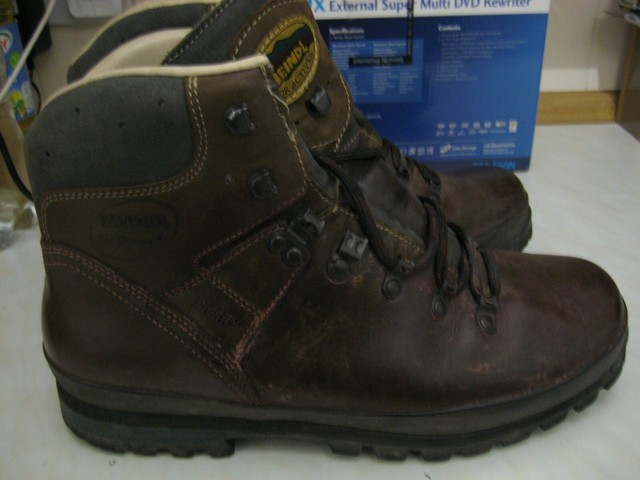 meindl mens walking boots