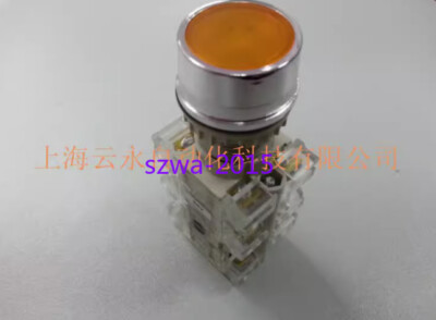 1pcs Used TEND to push button switches T2IFR7O-L2C #E7