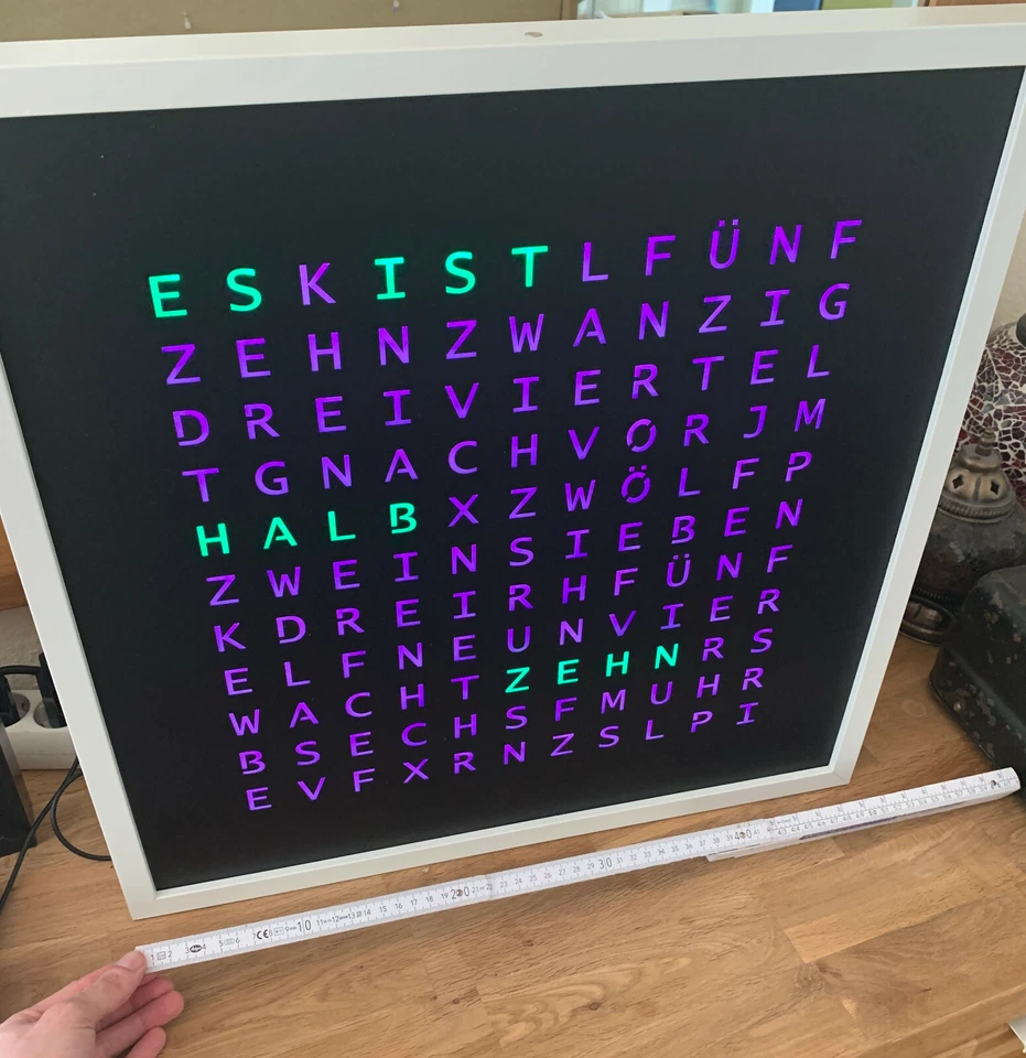 Uhrzeit in Text 50cm x 50 cm - Standuhr - Wanduhr RGB LEDs - Bild 2 von 4