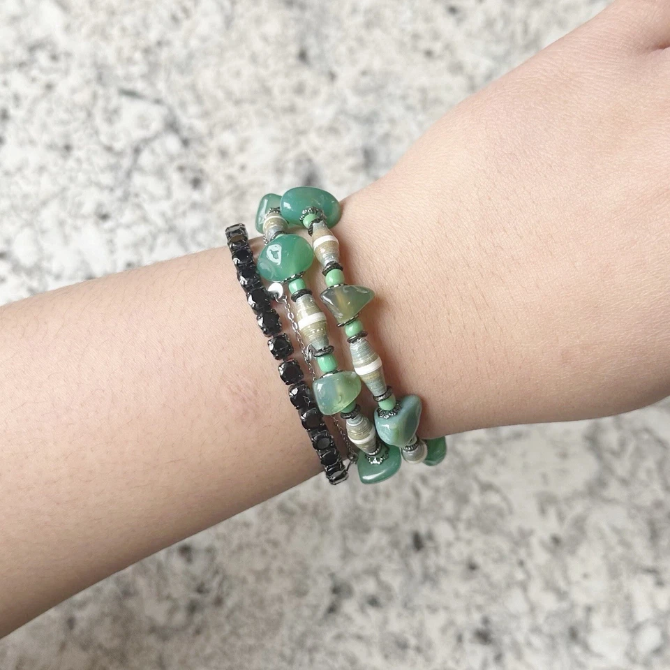 Boho Hippie Magazine Upcycled Paper Bead & Green Agate Memory Wire Bracelet - Image 4 of 4