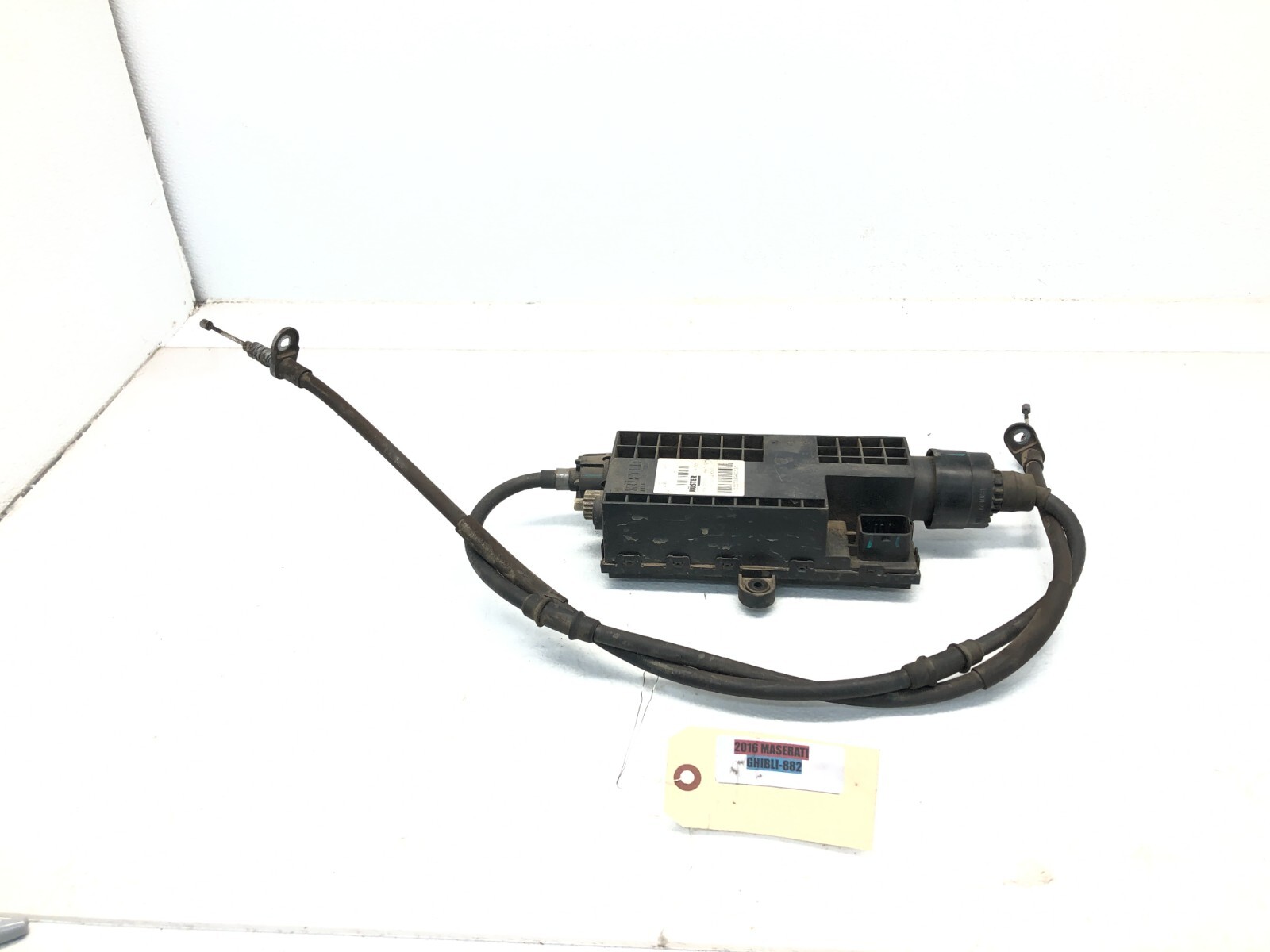 2014-2024 MASERATI GHIBLI S EMERGENCY PARKING BRAKE ACTUATOR W/ CABLE OEM