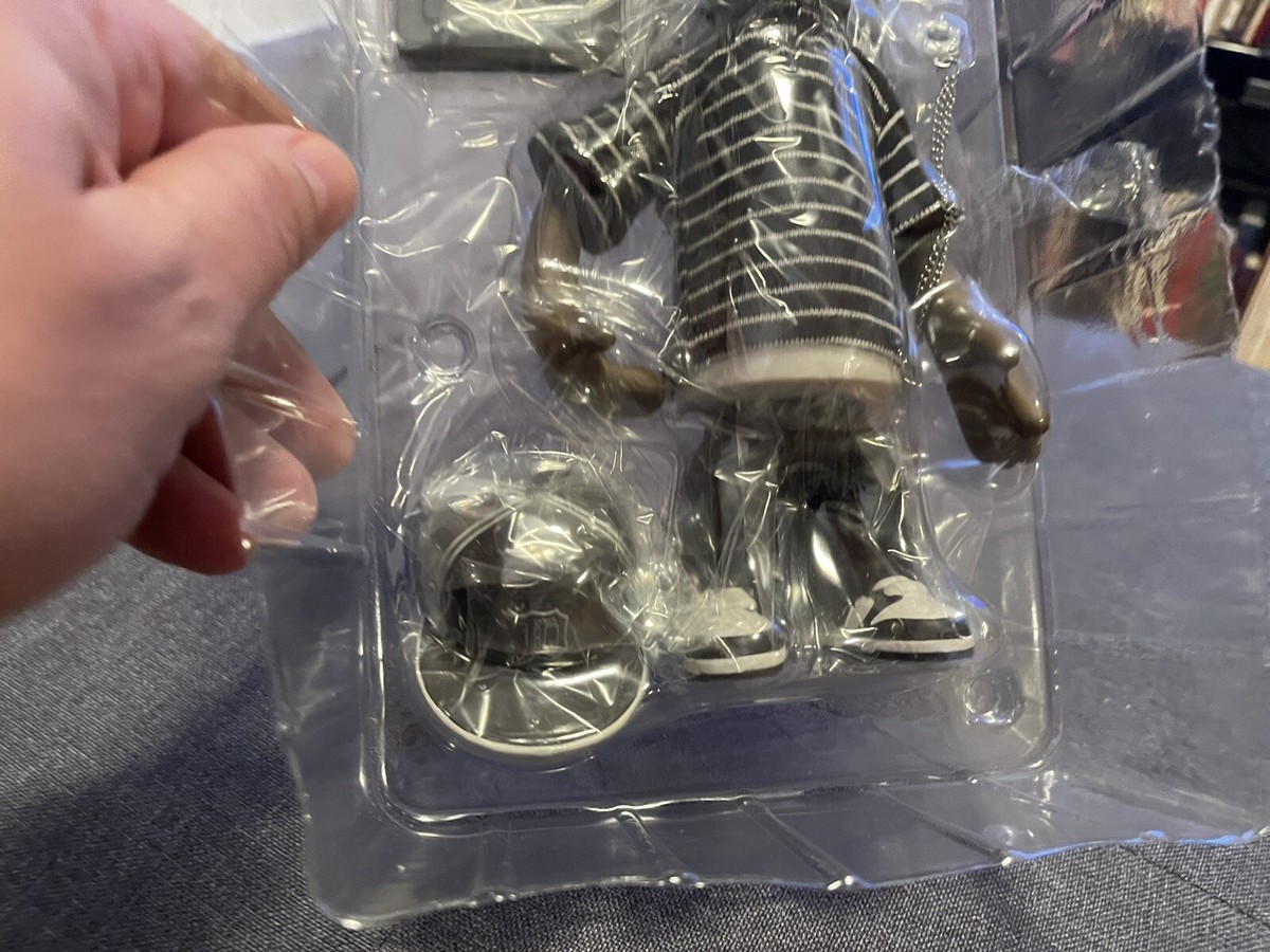 Pay Jay J Dilla Figure + 7