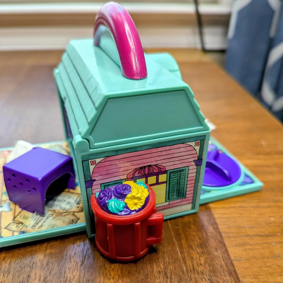 Vintage Pound Puppies Happy Home Hideout Hideaway Playset Mini Figures Dog Cat - Image 4 of 4