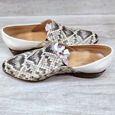 Lucchese Classics GY Diamondback Shoes Women 8.5 B White Natural Slip On Flats