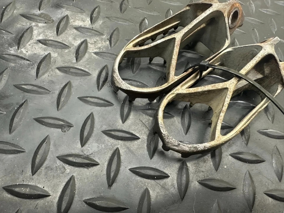 Clavijas de pie KTM 85 SX 2023 OEM Foto 4 de 4