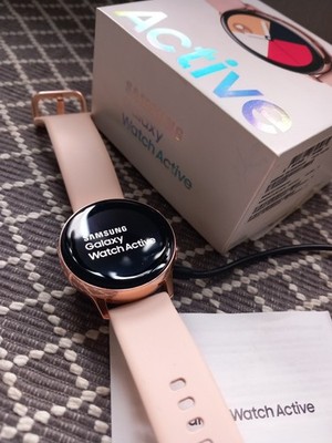 Samsung Galaxy Watch Active 2 SM-R830 Smartwatch 44mm Aluminiumgehäuse