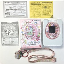 Bandai Tamagotchi On Meets Sanrio Characters /Tested JAPAN Excellent Condition