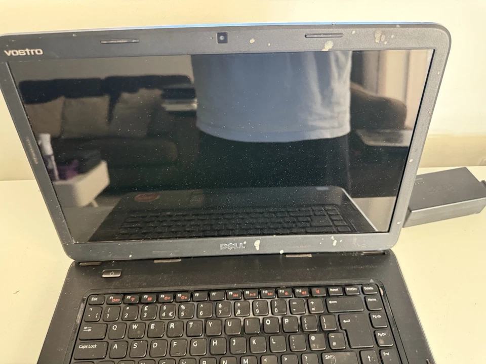 DELL VOSTRO 2520 LAPTOP, FAULTY - Image 4 of 4