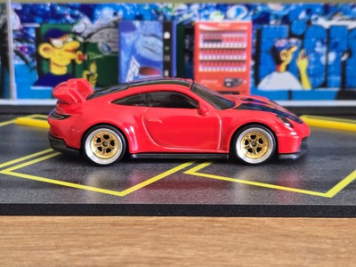    2023 Hot Wheels PORSCHE 911 GT3 Red HW Exotics 2/10 SUPER CUSTOM