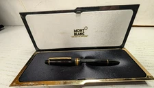 Vintage Mont Blanc Fountain Pen With 14 K White Gold Nib Cased