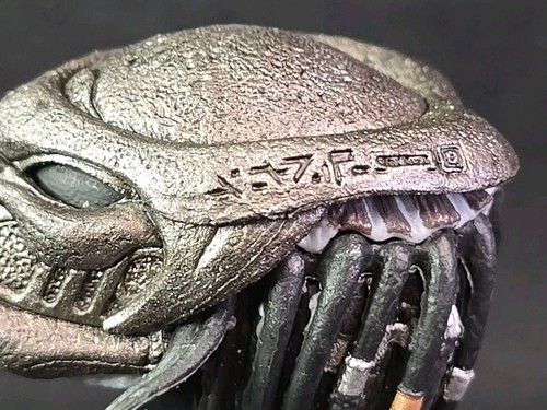NECA 30th Ann Predator 2 Ultimate Warrior fodder HEAD accessory - Picture 4 of 6