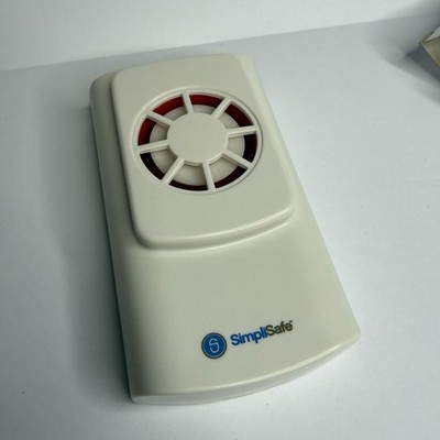 SimpliSafe Original Generation 105 Decibel Auxiliary Wireless Siren WS1000