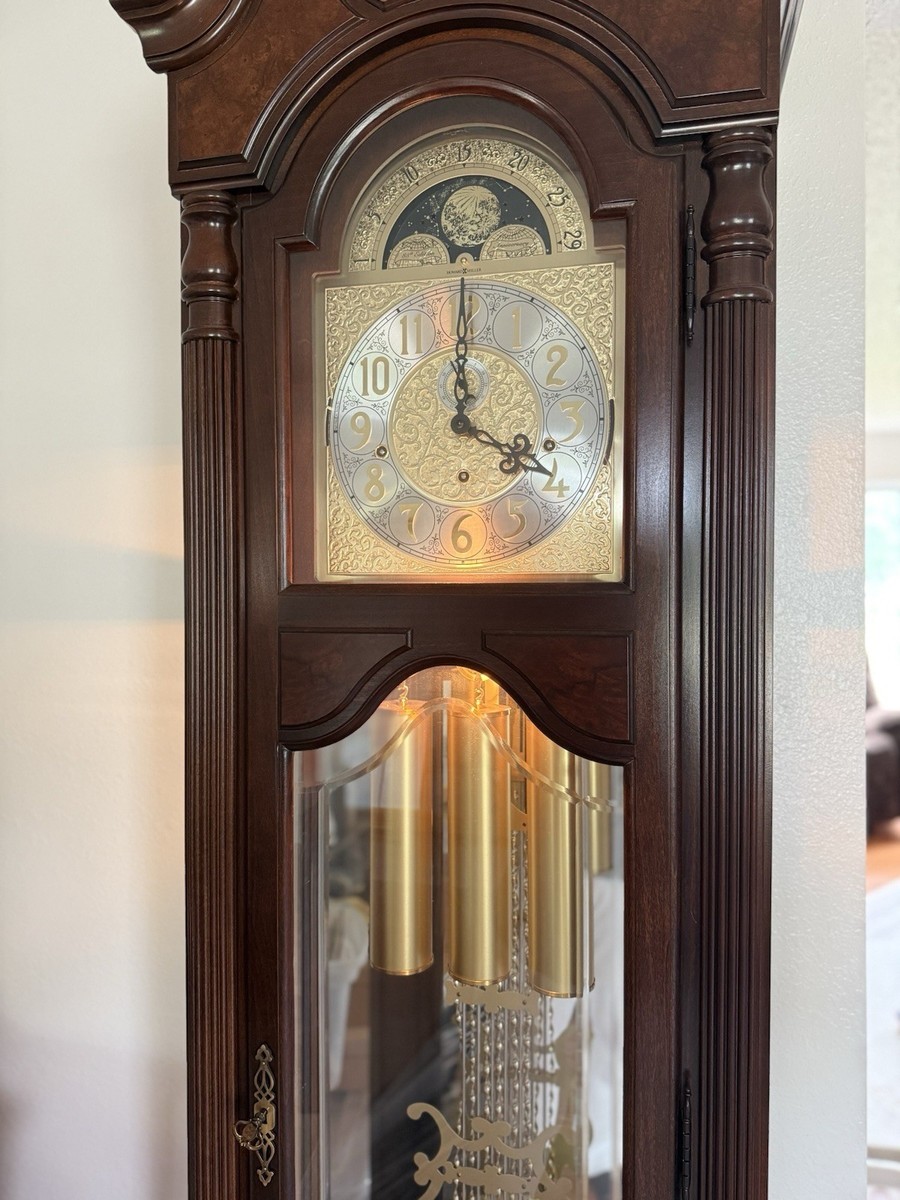 Howard Miller Heirloom Grandfather Clock | eBay