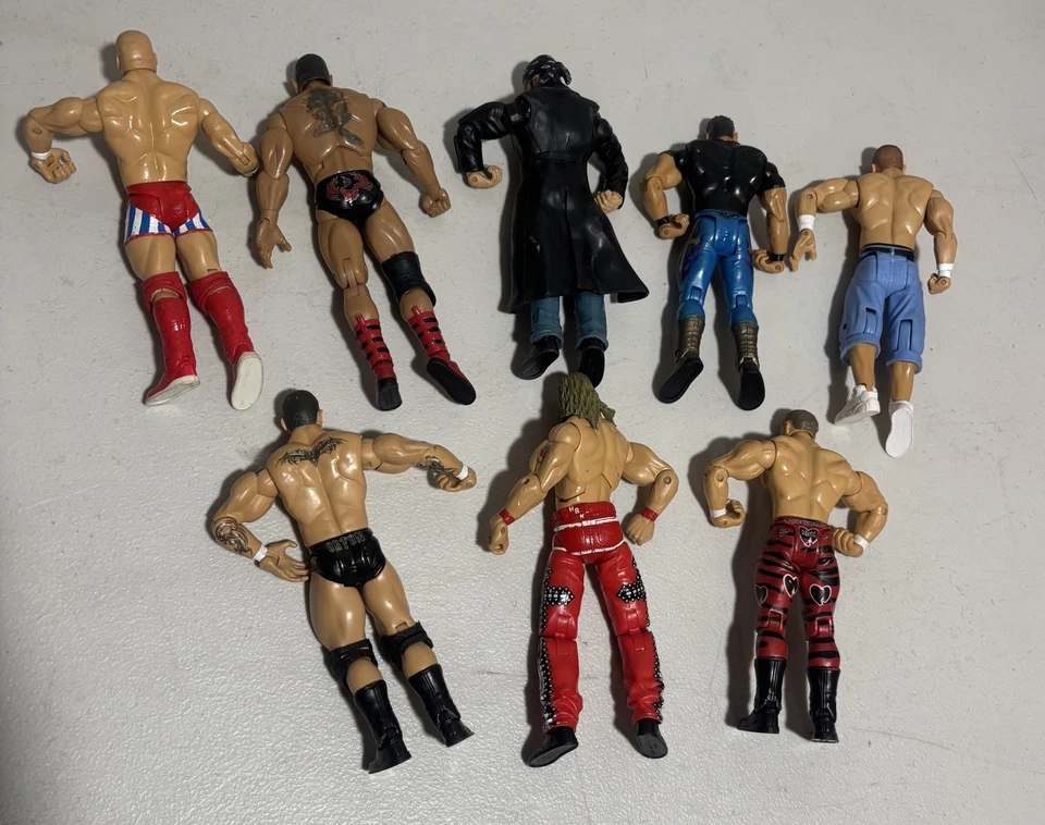 Lote de 8 figuras de acción de lucha libre WWE 2003, 2005, 2001  Foto 4 de 4