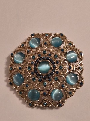 Vintage MONET Gold Tone Blue Moon Glow Cabochon Rhinestone Brooch