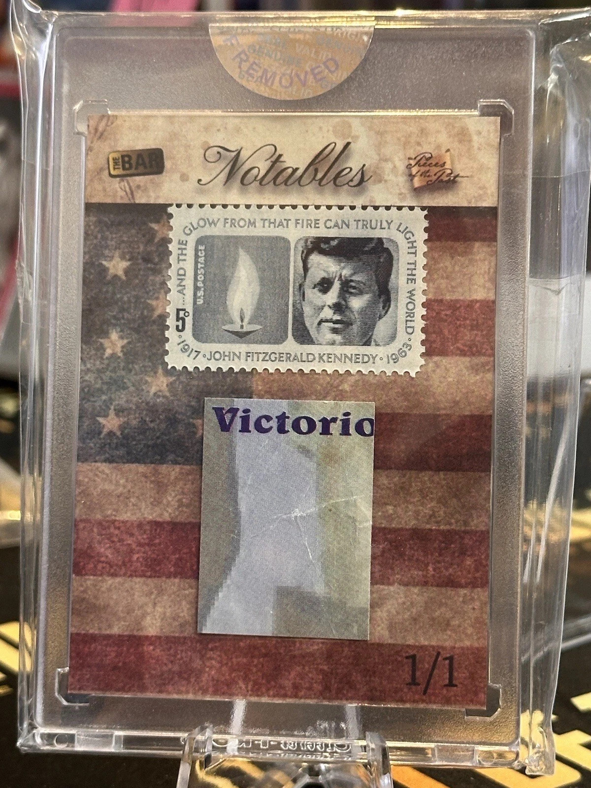 2019 The Bar Pieces of Past One Time Notables Relic 1/1 John F Kennedy/Castro ✍️