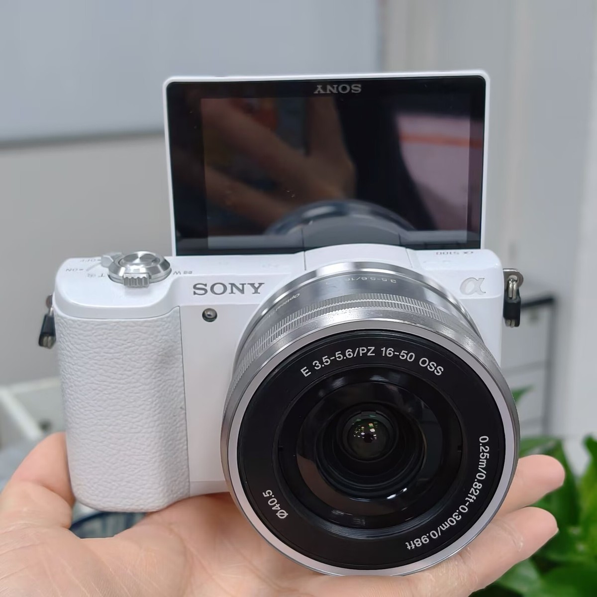 Sony Alpha A5100 24.3MP Digital Camera with 16-50mm Lens Used