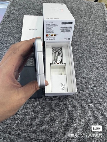 Xiaomi 15 16GB+512GB 6.36 inSnapdragon8 Elite 5400mAhDual SIM 5G(Unlocked) - Zdjęcie 5 z 6