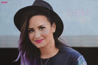 DEMI LOVATO - A3 Poster (ca. 42 x 28 cm) - Clippings Fan Sammlung NEU