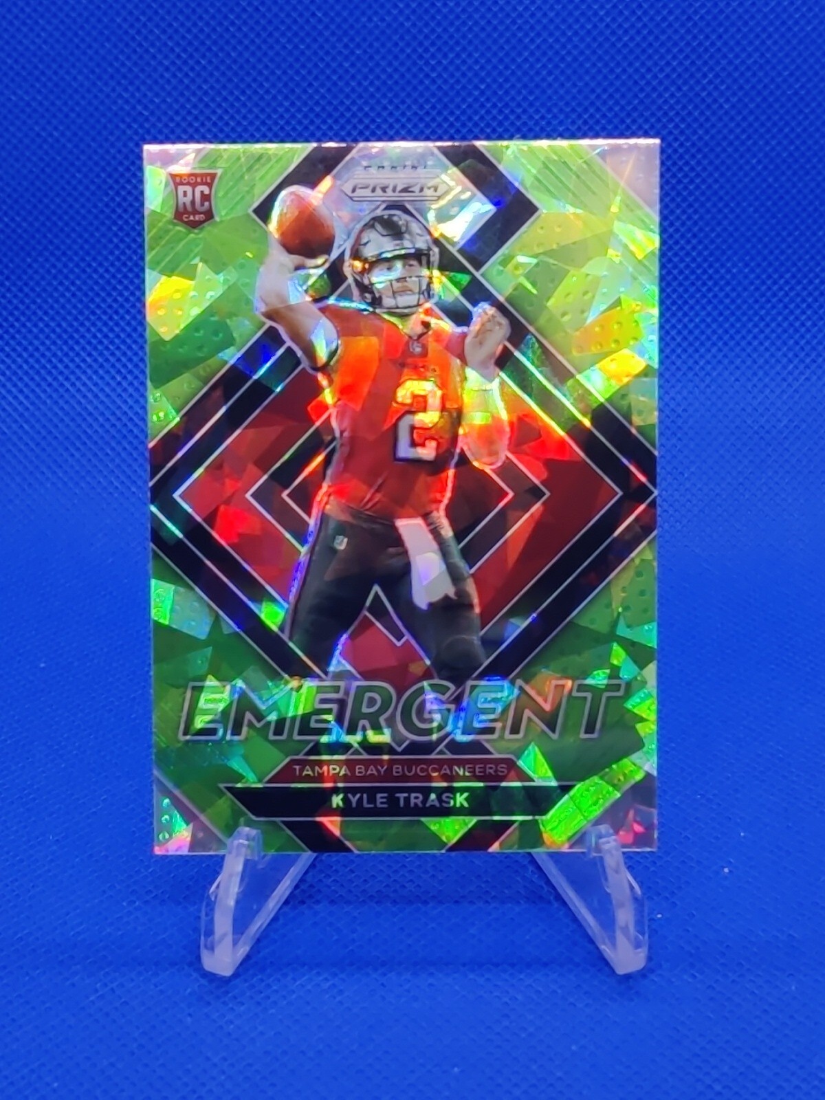 🔵 2021 Panini Prizm KYLE TRASK Emergent Green Cracked Ice RC #E-9 Buccaneers