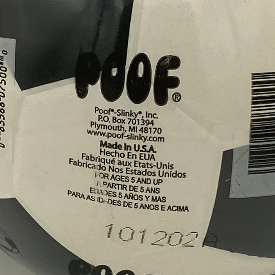 Bola de futebol vintage 7,5” Poof branca preta início dos anos 2000 NO 750 fabricada nos EUA - Imagem 2 de 4