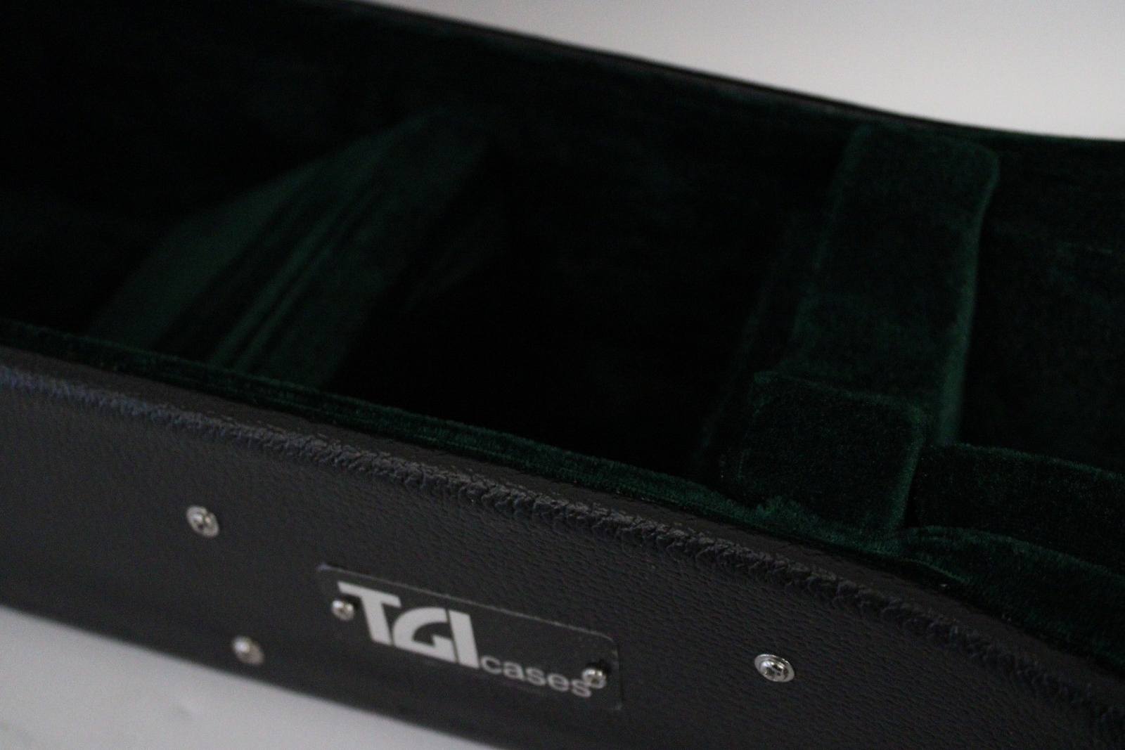 TGI CASES Full Size Mandolin Ukulele Banjo Hard Case Green Plush Interior K22 eBay