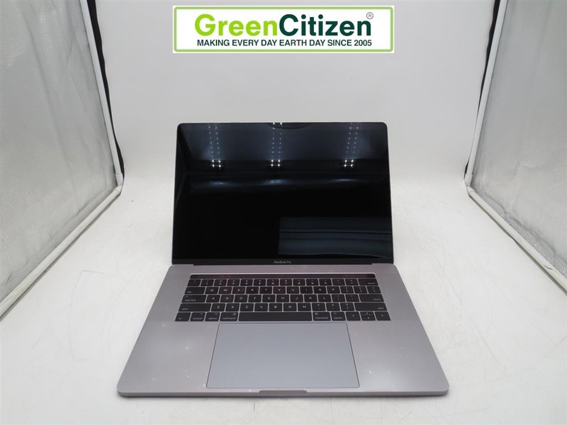 Apple MacBook Pro Touch/Mid 2017 i7-7920HQ No RAM No SSD 15" FOR PARTS
