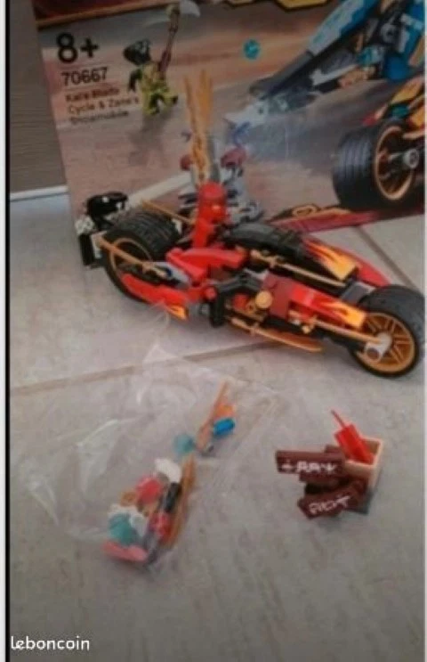 LEGO Ninjago 70667 Kai's Blade Cycle & Zane's Snowmobile, photo 3 sur 3