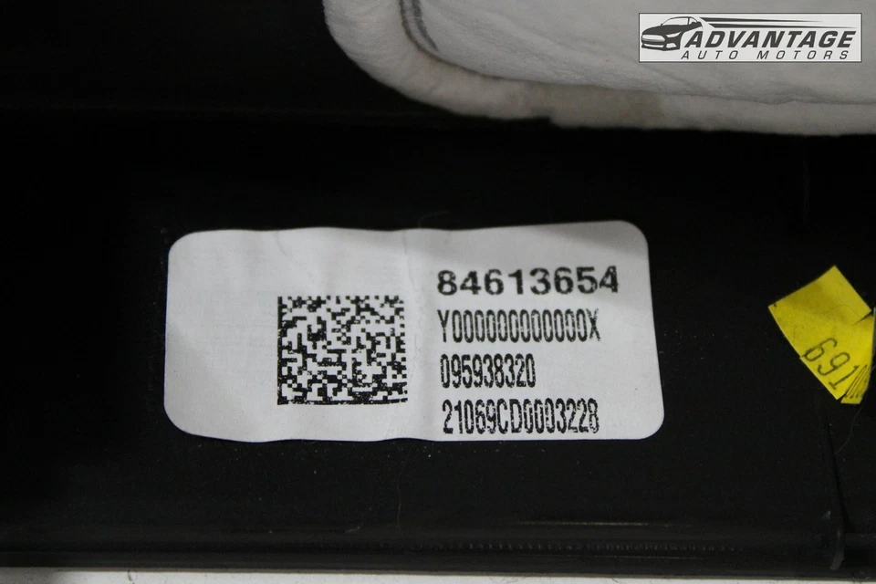 2016-2024 CHEVROLET CAMARO TAMPA DE ACABAMENTO PAINEL PORTA LATERAL ESQUERDA DIANTEIRO DO MOTORISTA FABRICANTE DE EQUIPAMENTO ORIGINAL - Imagem 4 de 4