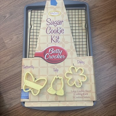 Betty Crocker 17  Cookie Sheet Non Stick Pan Cookie Cutters + Cooling Rack 5 pc