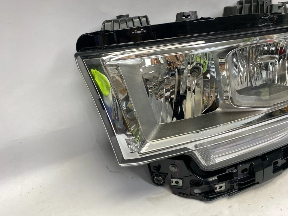 ¡NUEVO! Faro del conductor izquierdo izquierdo Dodge RAM 2500 3500 2019-2024 LH OEM 68360177AE Foto 2 de 4