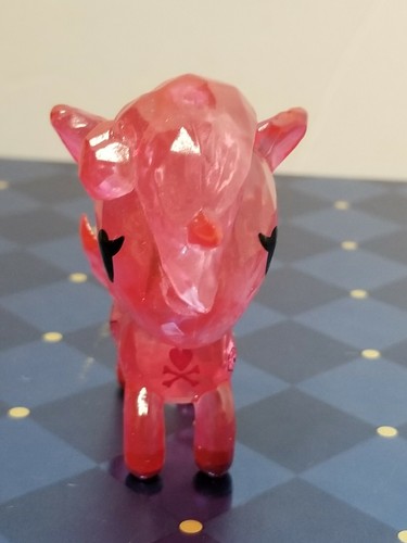 SELTENE TOKIDOKI UNICORNO SERIE VINYL FIGUR - KEINE BOX - MISST 3" - KLAR ROSA - Bild 8 von 9