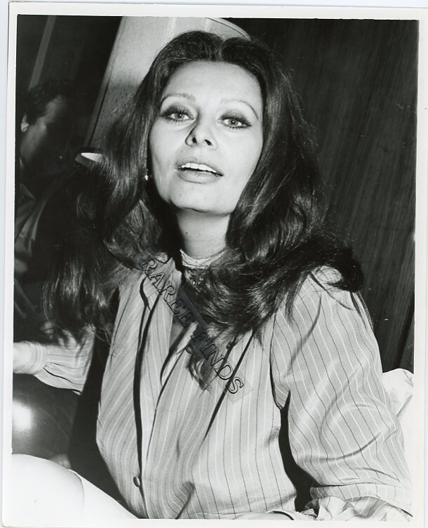 Sophia loren 1977 original publicity photo vintage 8x10 celebrity memorabilia
