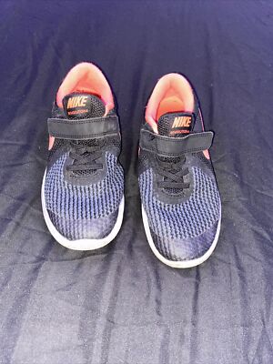 nike ladies velcro trainers