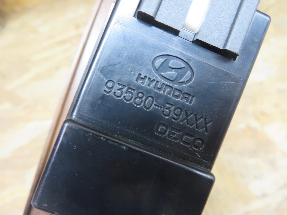 INTERRUPTOR DE VENTANA ELÉCTRICA TRASERA HYUNDAI XG300 XG350 01 02 03 LH TRASERO OEM # 93580-39XXX Foto 4 de 4