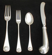Stieff WILLIAMSBURG SHELL sterling 4 pc. place setting(s)