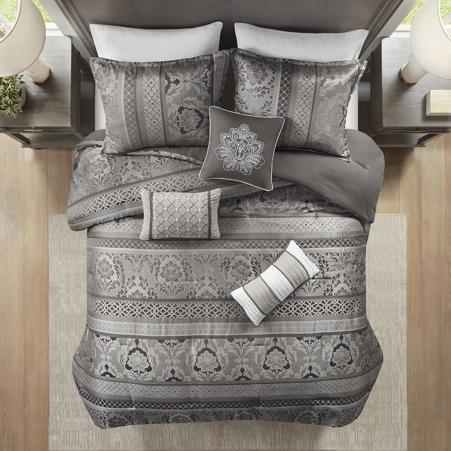 Madison Park 7-Piece Cozy Comforter Set, Luxurious Damask Design, All Season
Opens in a new window o