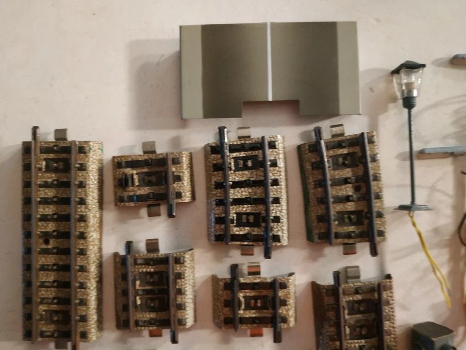 Märklin - MÄRKLIN, VARIOUS PARTS, SIGNALS and TRACKS UNTESTED, SCALE HO - Image 4 of 4