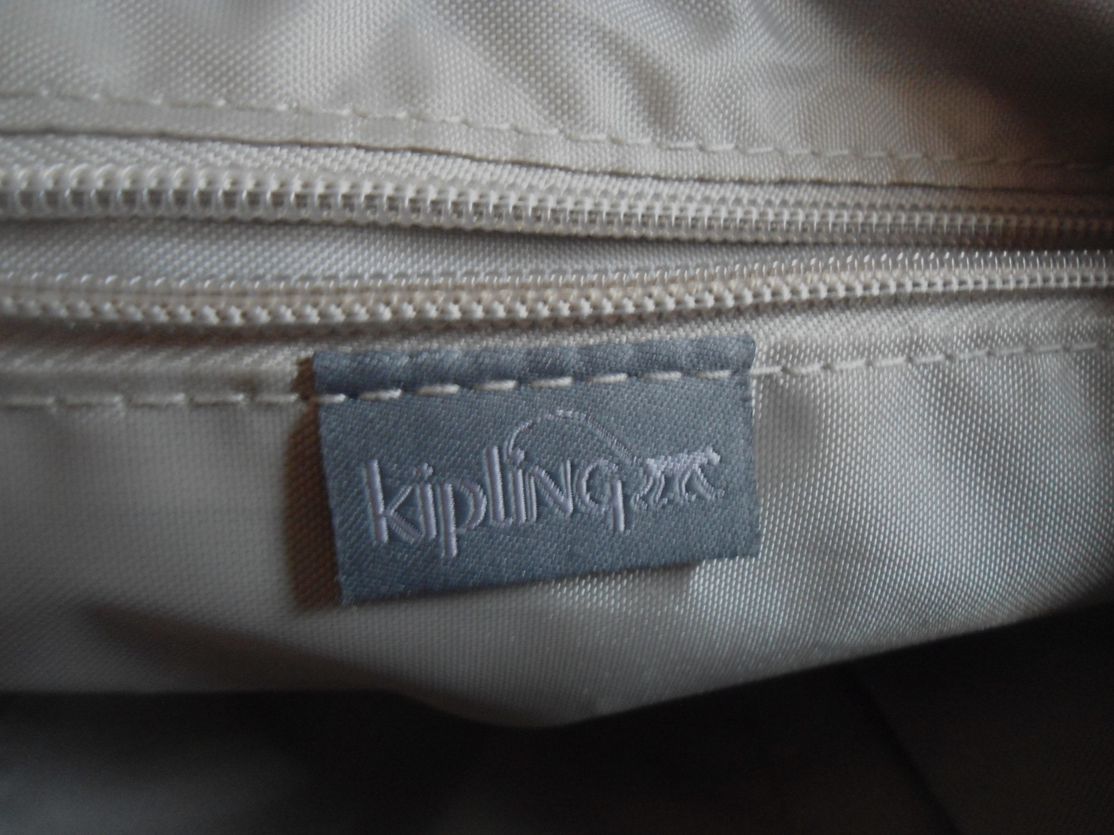 KIPLING LARGE DARK GRAY NYLON MICROFIBER CROSSBOD… - image 8