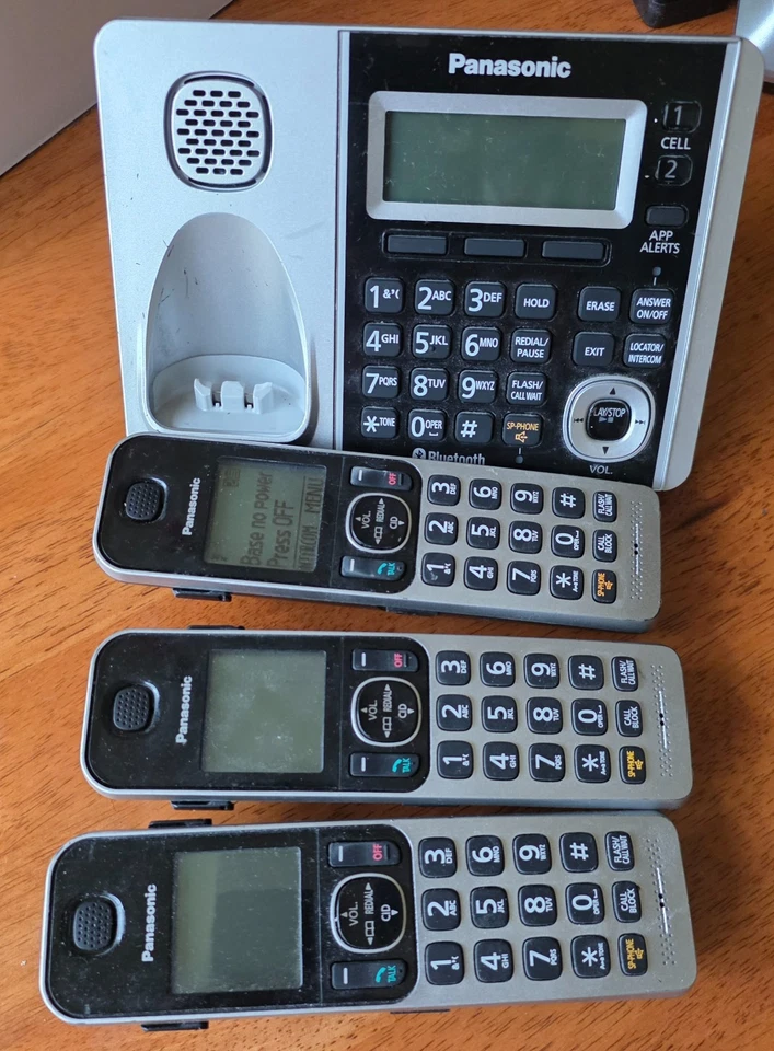 Ooma Telo VoIP Heimtelefonanlage mit 3 Mobilteilen - Bild 4 von 4