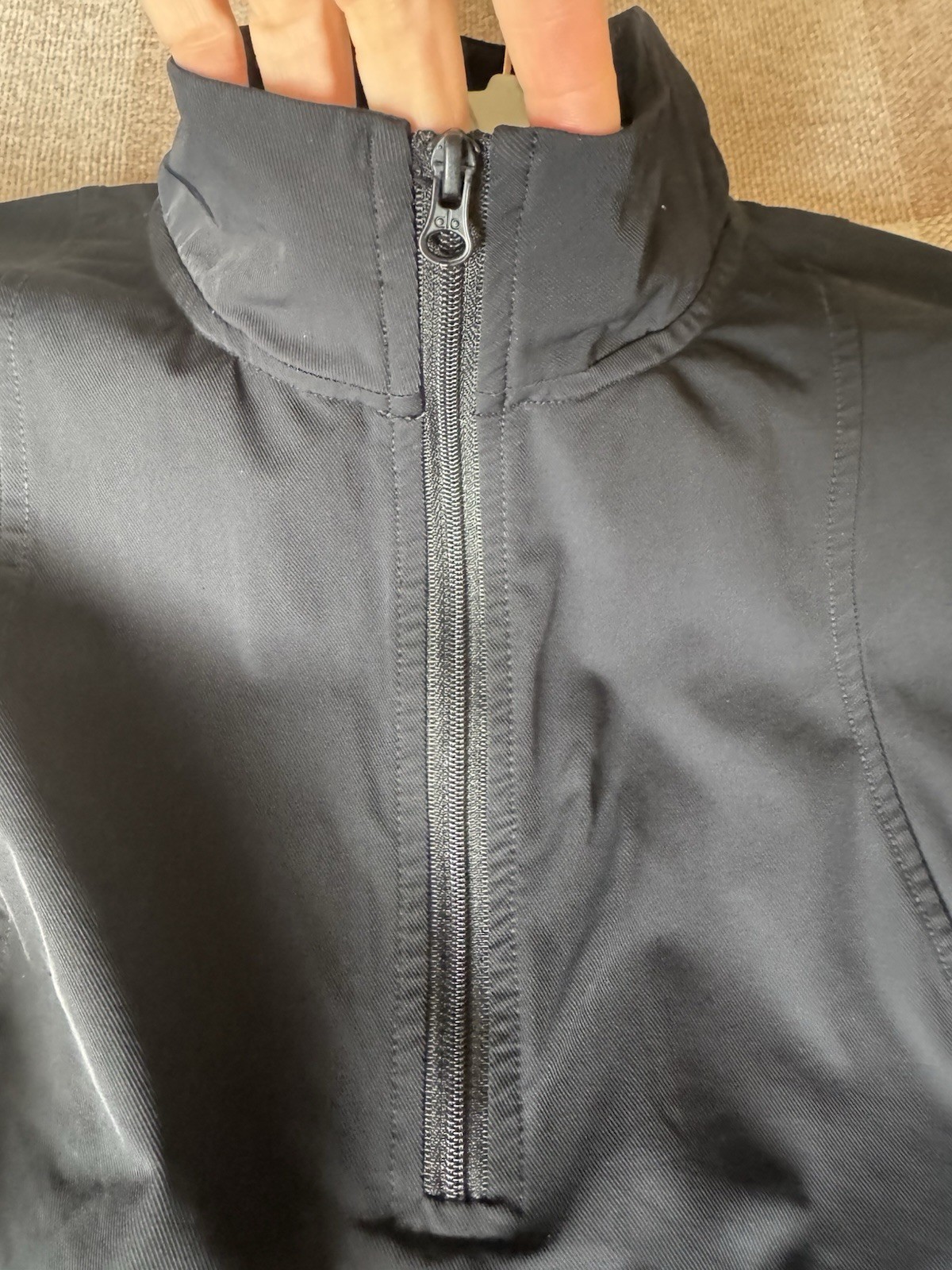 Alo Black Nylon Pullover Jacket Small - image 5