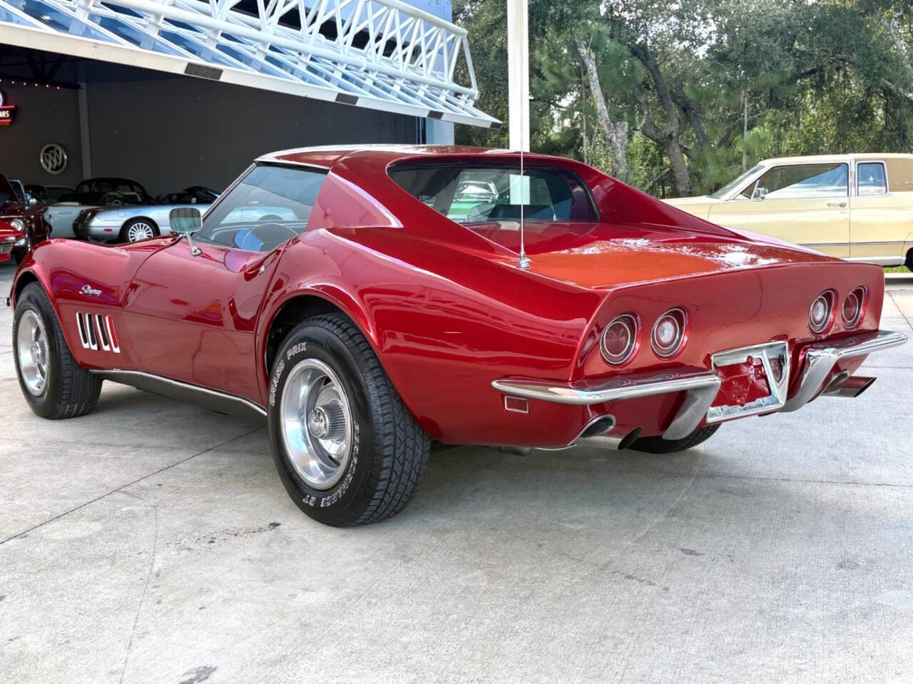 1969 Monza Red Chevrolet Corvette   | C3 Corvette Photo 9