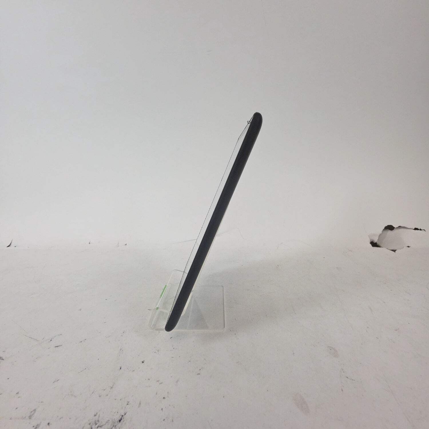 WiFi Only Amazon Kindle Paperwhite 11th Gen 16GB B09TMN58KL Writing on Back