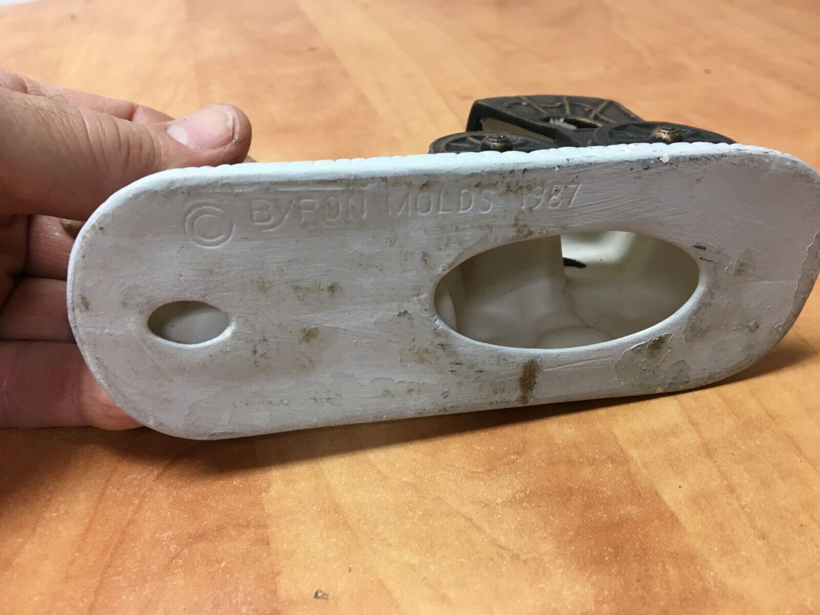 VINTAGE BYRON MOLDS HANDPAINTED Horse Pulling Hay Wagon Ceramic Lot of 2 1986 87