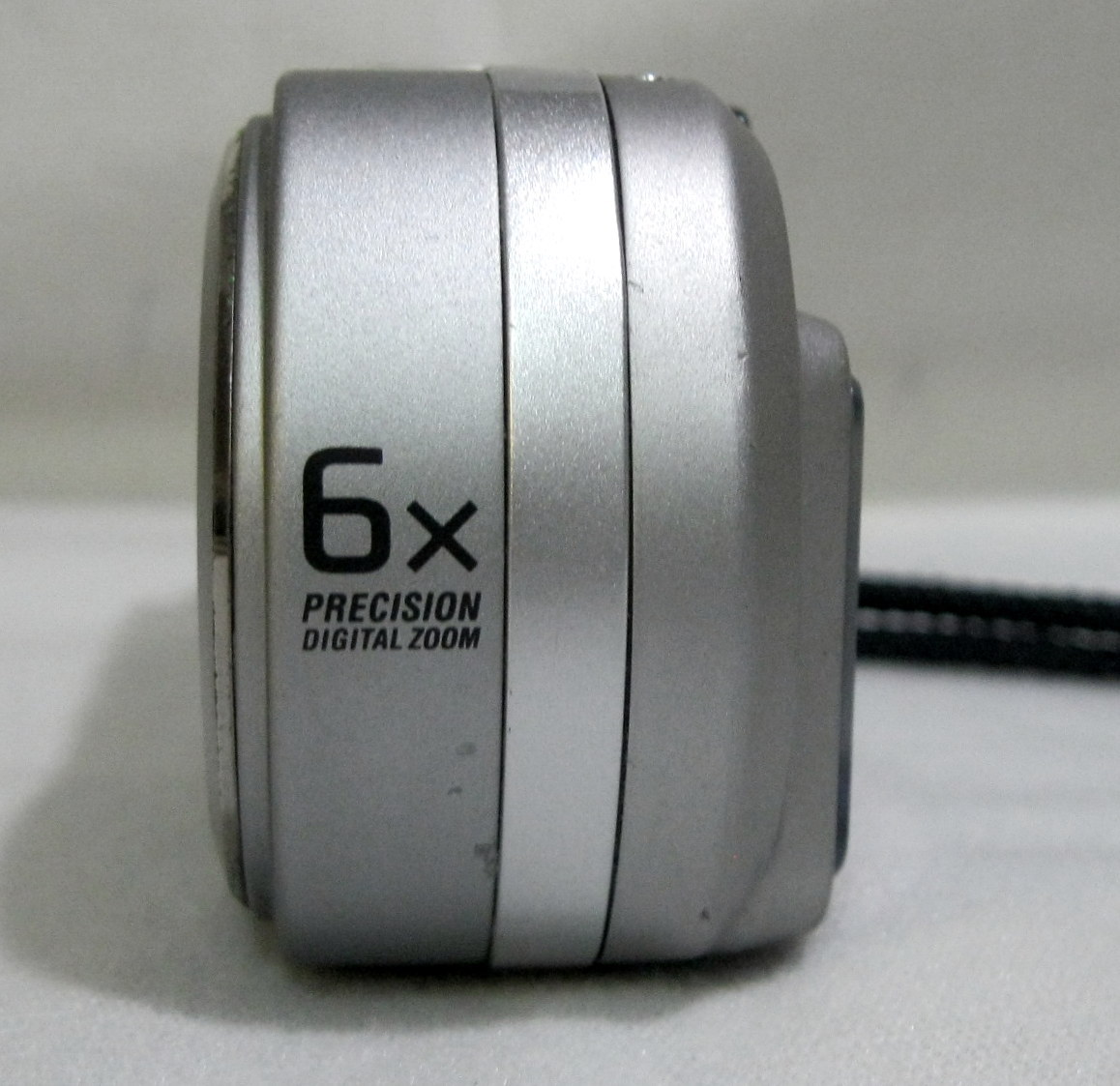 Sony Cyber-shot DSC-P9 4.0MP Digital Camera (JAPAN) FOR REPAIR