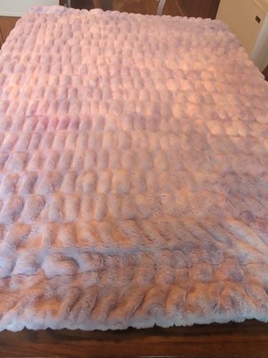Lola Blankets Lavender Beam Size Large 65'' x 70*Washed A Couple Times Very Soft!