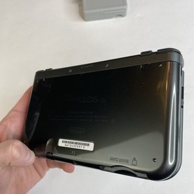 Nice! New Nintendo 3DS XL Gray Black Console W Charger Stylus US Version