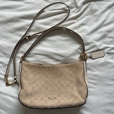 Coach Beige Shoulder Bag Logo Tag Gold Hardware Zip Designer Inner Pockets